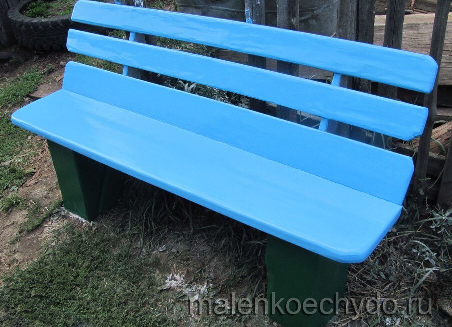 голубая скамейка